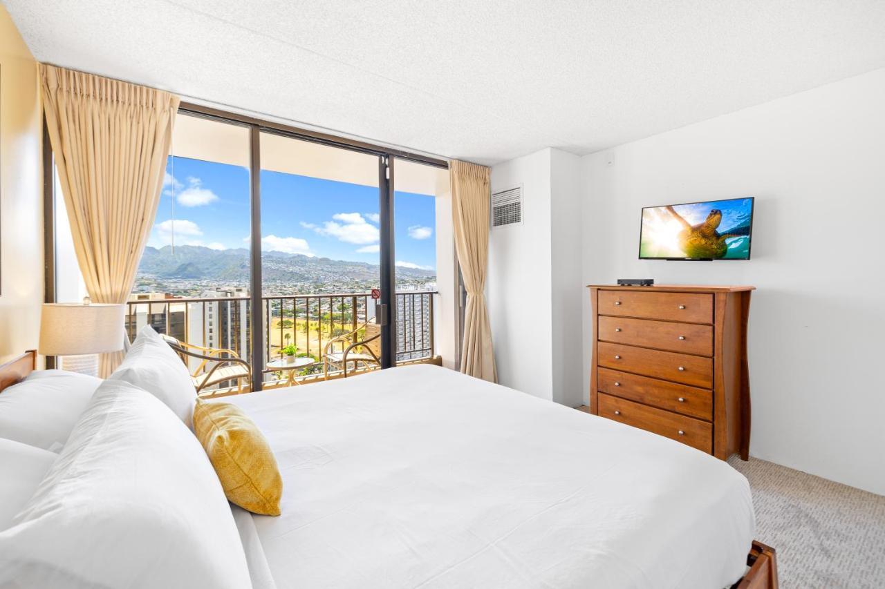 Stunning Mountain View Condo, Near Beach With Parking Honolulu Zewnętrze zdjęcie